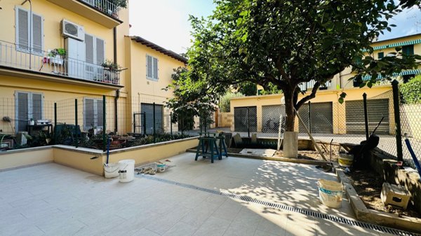 appartamento in vendita a Firenze in zona Campo di Marte