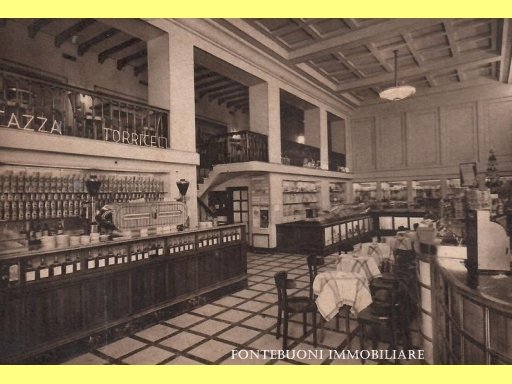 negozio in vendita a Firenze in zona Centro Santa Maria Novella