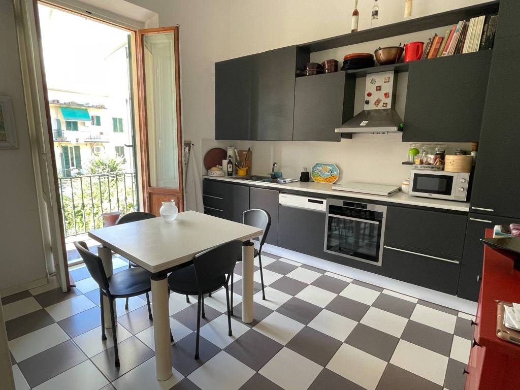 appartamento in vendita a Firenze in zona Le Cure