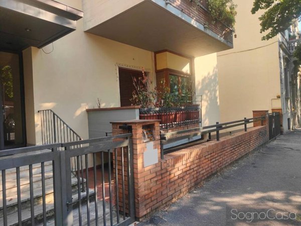 appartamento in vendita a Firenze in zona Campo di Marte