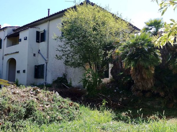 appartamento in vendita a Firenze in zona Bellosguardo