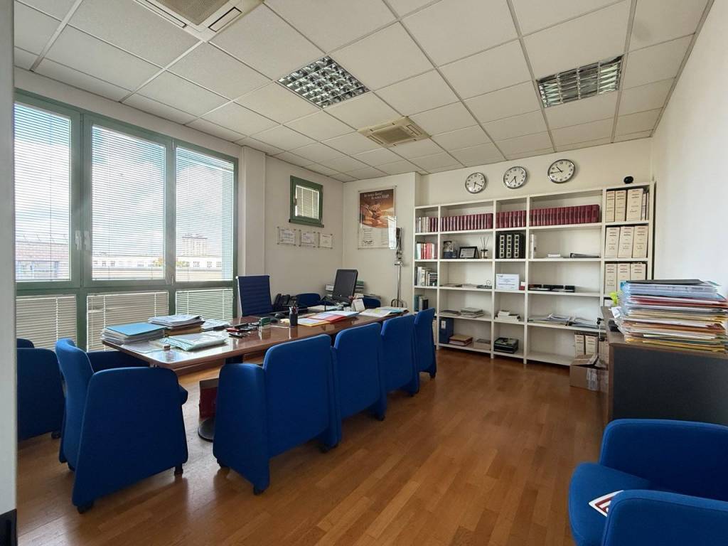 ufficio in vendita a Firenze in zona Soffiano