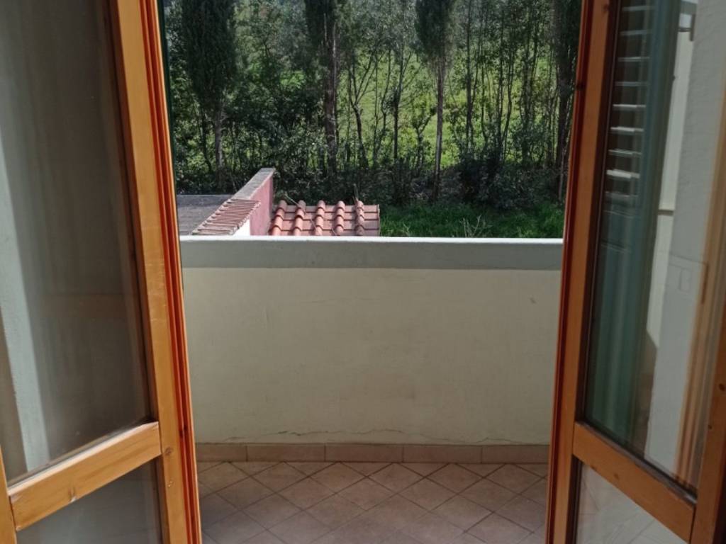 appartamento in vendita a Firenze in zona Bellosguardo