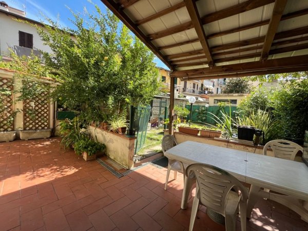 appartamento in vendita a Firenze in zona Soffiano