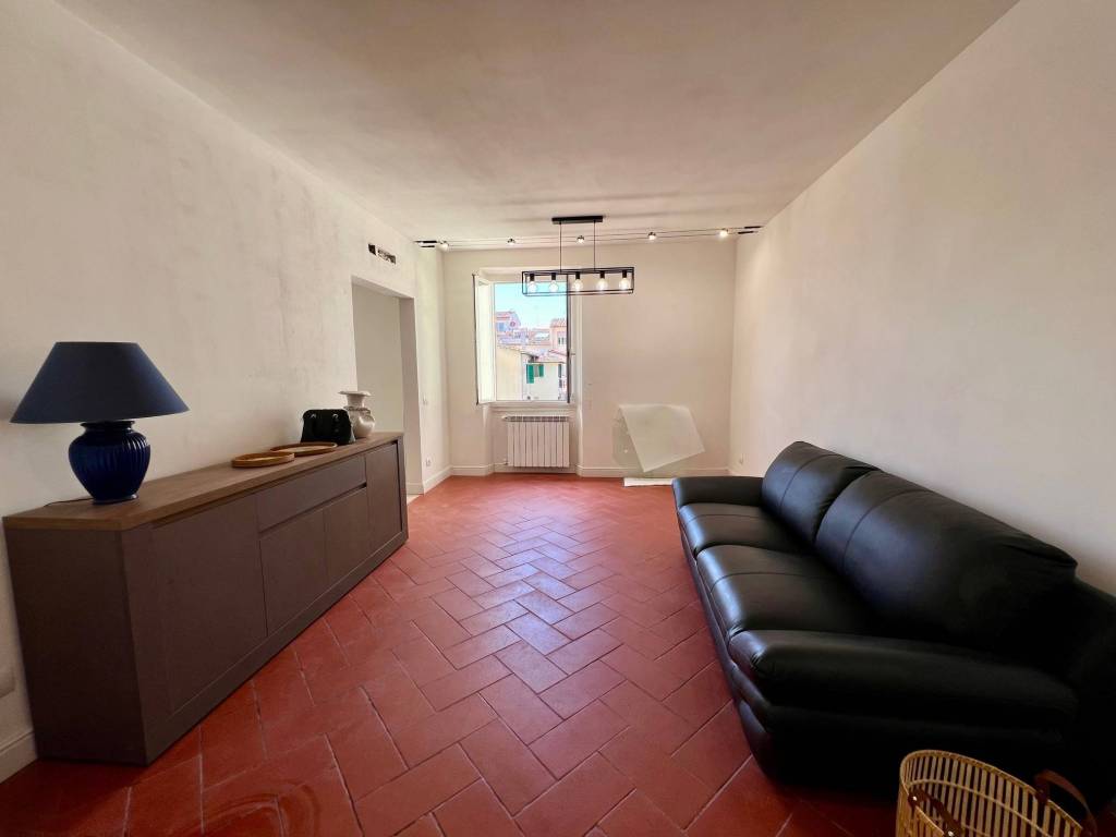 appartamento in vendita a Firenze in zona Campo di Marte