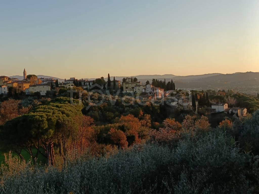 appartamento in vendita a Firenze in zona Settignano
