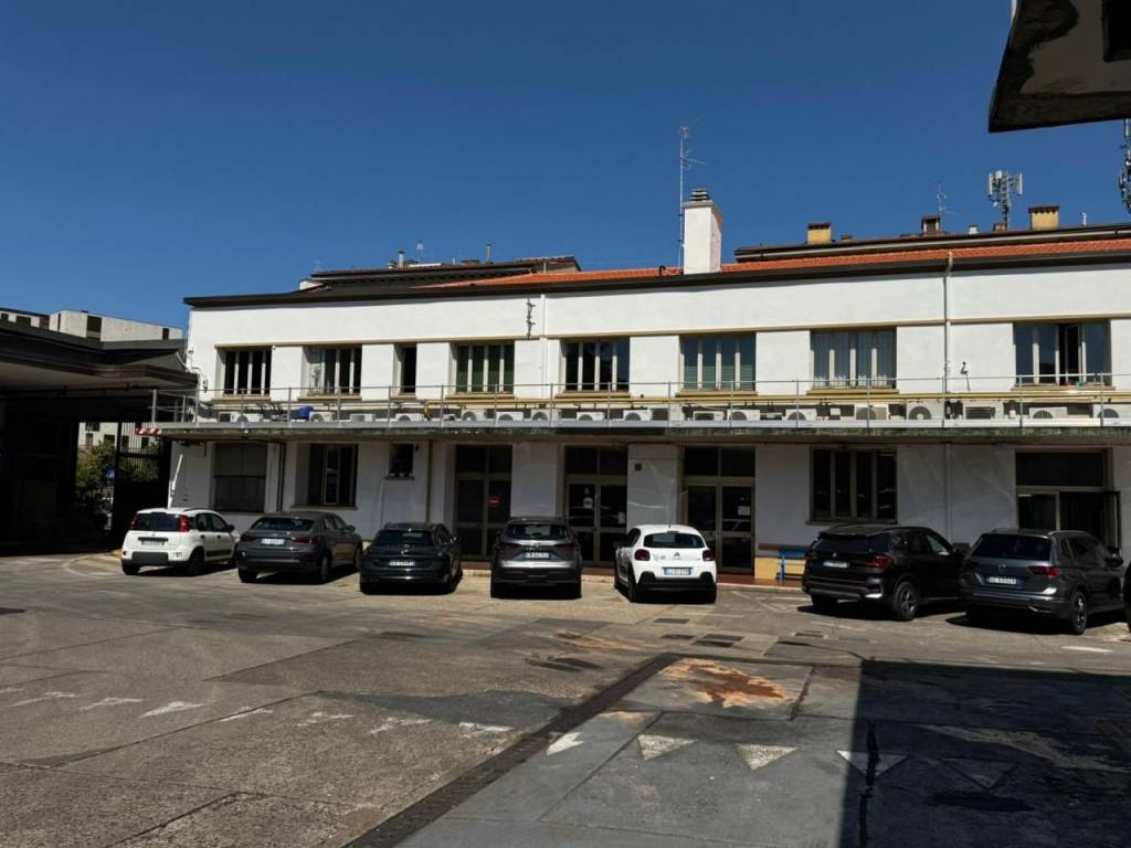 locale commerciale in vendita a Firenze