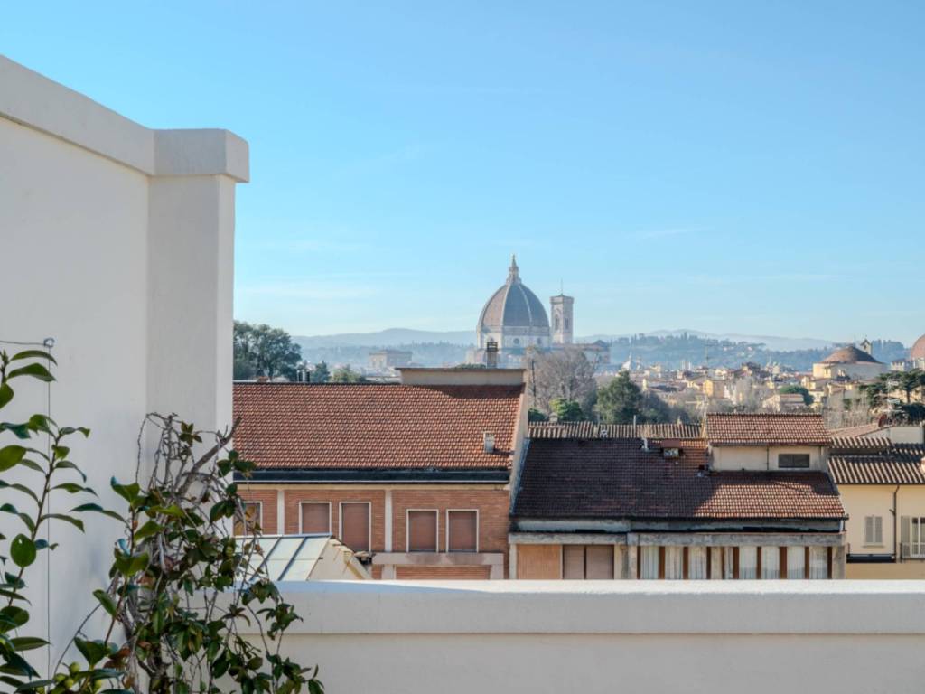 appartamento in vendita a Firenze in zona Campo di Marte
