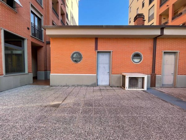 negozio in vendita a Firenze in zona Isolotto