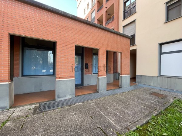 casa semindipendente in vendita a Firenze in zona Isolotto