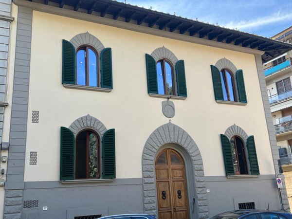 casa indipendente in vendita a Firenze in zona Centro Storico