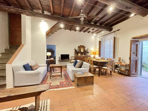 casa indipendente in vendita a Firenze in zona Settignano
