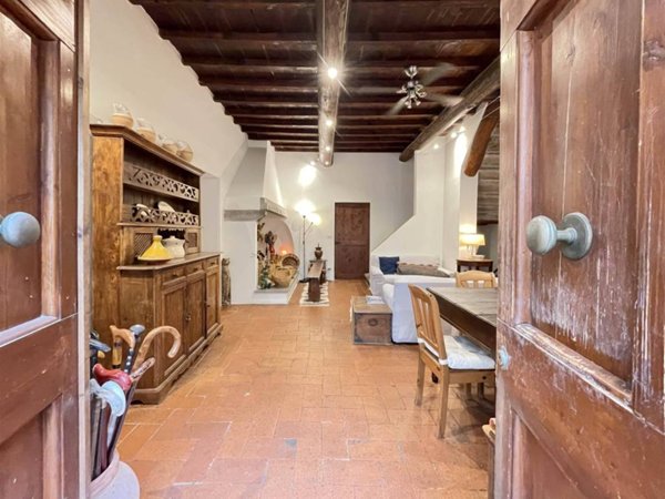 casa indipendente in vendita a Firenze in zona Settignano
