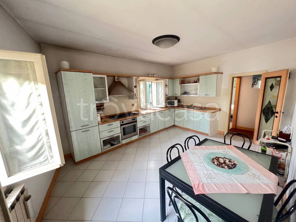 appartamento in vendita a Firenze in zona Galluzzo
