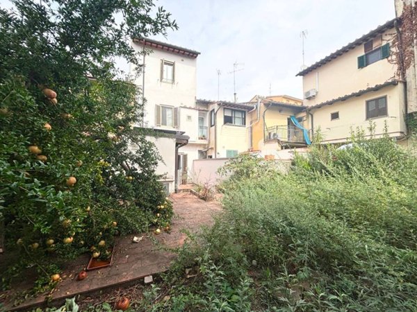 casa indipendente in vendita a Firenze in zona Legnaia