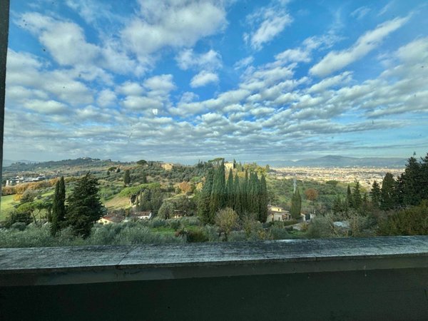 casa indipendente in vendita a Firenze in zona Sorgane