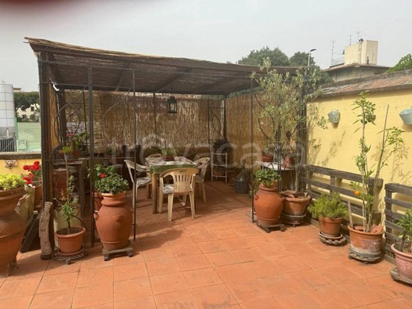 appartamento in vendita a Firenze in zona Campo di Marte