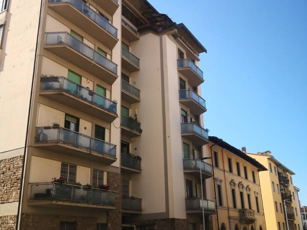 appartamento in vendita a Firenze in zona Campo di Marte