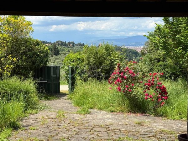 casa indipendente in vendita a Firenze in zona Gavinana