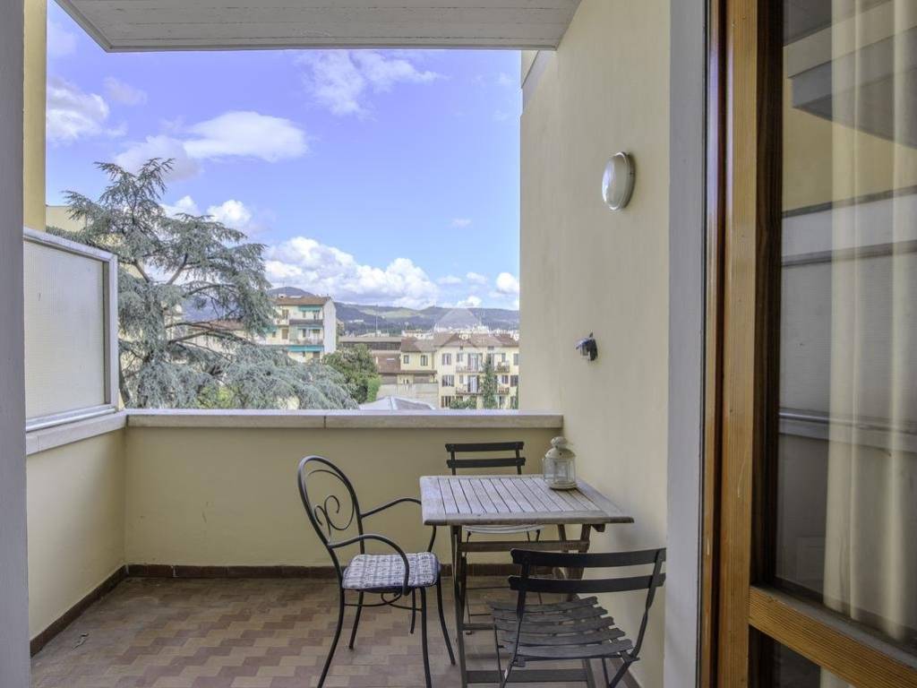 appartamento in vendita a Firenze in zona Campo di Marte