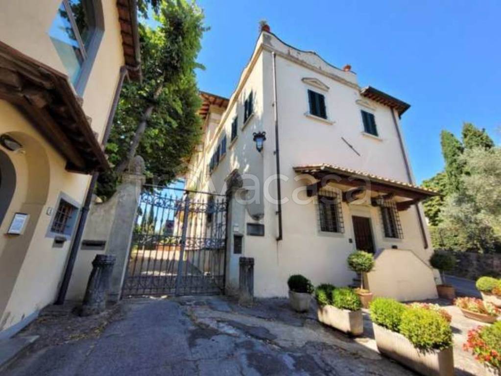 appartamento in vendita a Firenze in zona Rovezzano