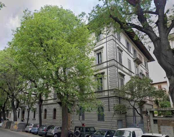 appartamento in vendita a Firenze in zona Campo di Marte