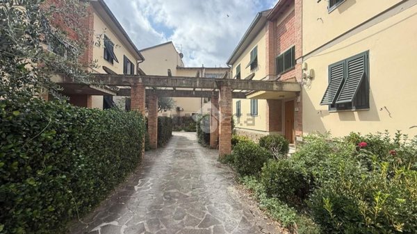 appartamento in vendita a Firenze in zona Isolotto