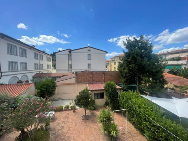 casa indipendente in vendita a Firenze in zona Centro San Frediano