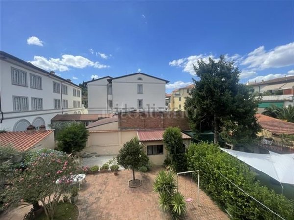casa indipendente in vendita a Firenze in zona Centro San Frediano