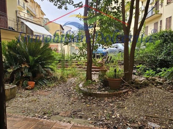 appartamento in vendita a Firenze in zona Campo di Marte