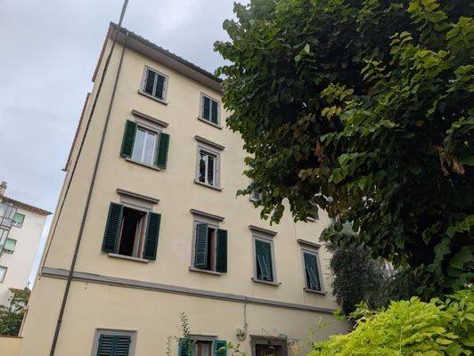 appartamento in vendita a Firenze in zona Campo di Marte