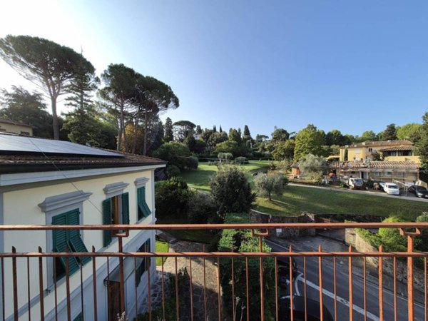 casa indipendente in vendita a Firenze