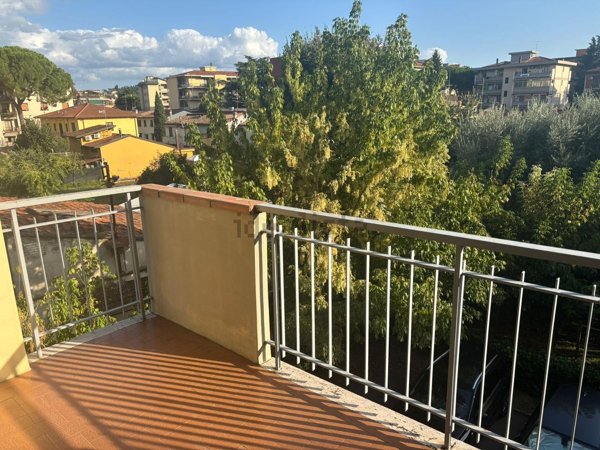 appartamento in vendita a Firenze in zona Isolotto