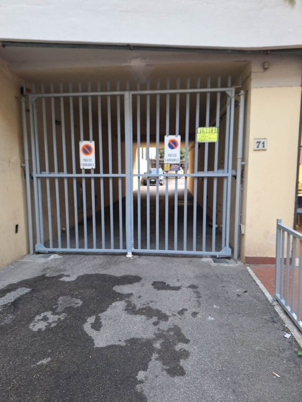 pentavano in vendita a Firenze in zona Statuto