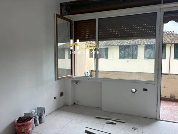appartamento in vendita a Firenze in zona Varlungo