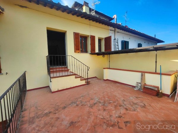 casa indipendente in vendita a Firenze in zona Isolotto