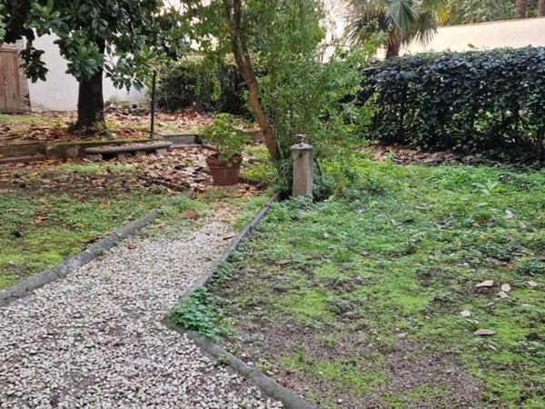 appartamento in vendita a Firenze in zona Campo di Marte