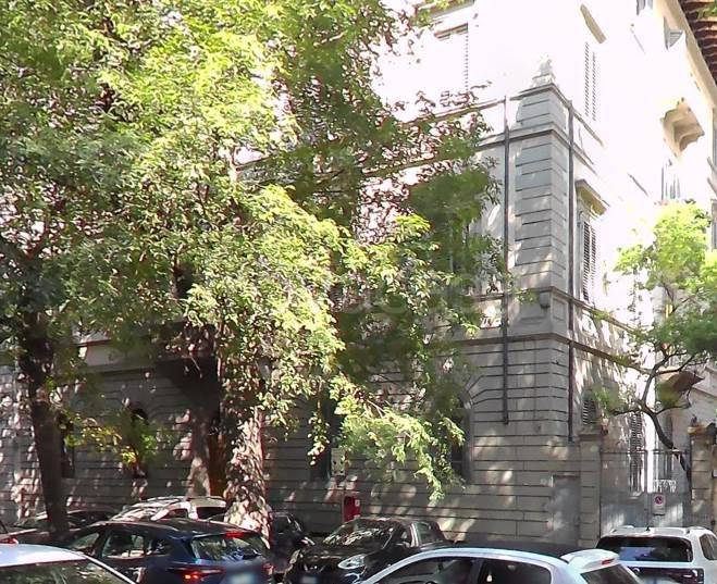 appartamento in vendita a Firenze in zona Campo di Marte