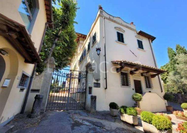 appartamento in vendita a Firenze in zona Campo di Marte