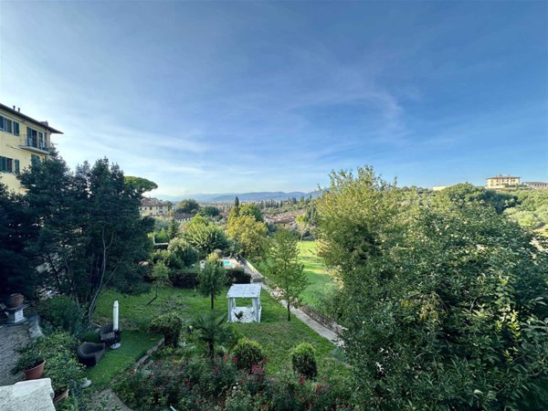 casa indipendente in vendita a Firenze in zona Porta Romana