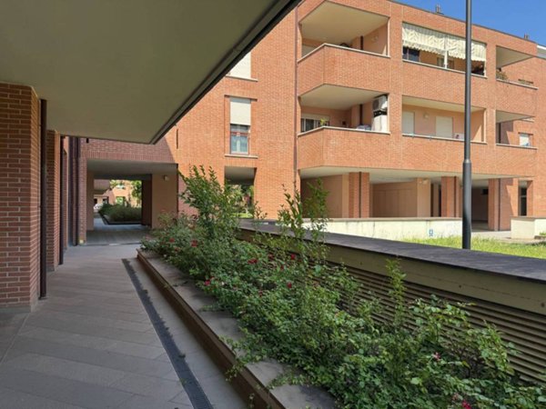 locale commerciale in vendita a Firenze in zona Coverciano