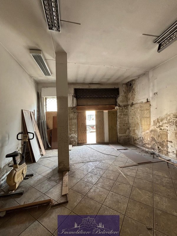 locale commerciale in vendita a Firenze in zona Gavinana