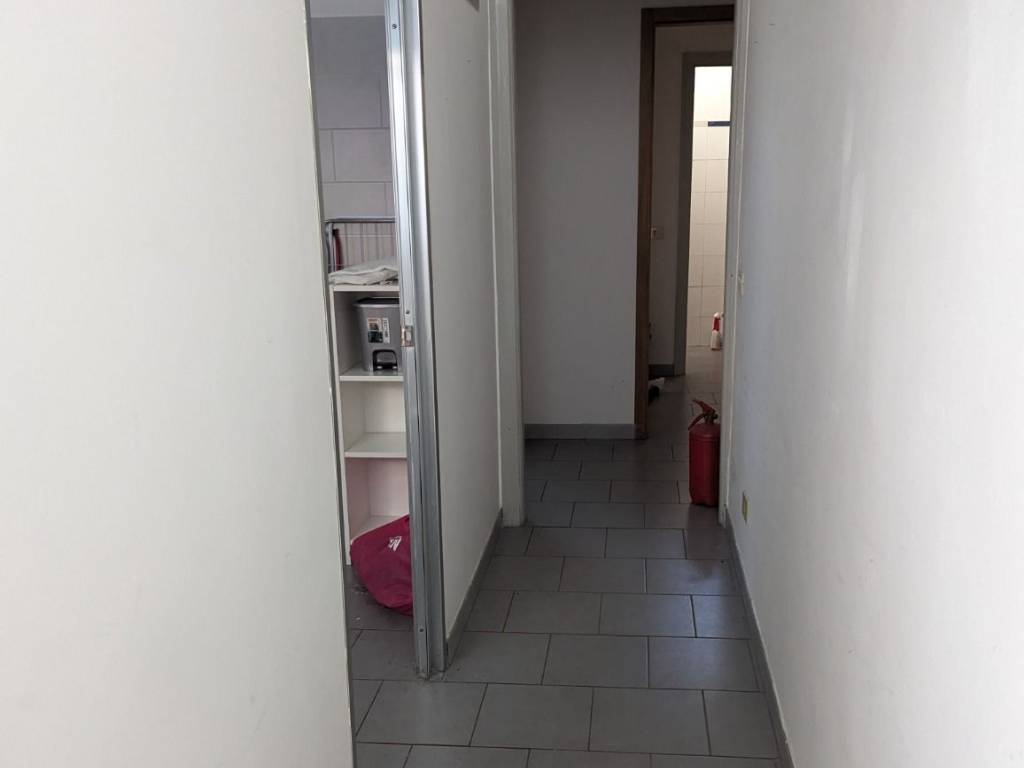 negozio in vendita a Firenze in zona Novoli