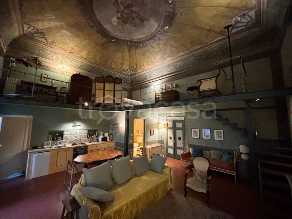 appartamento in vendita a Firenze in zona Centro Santa Croce