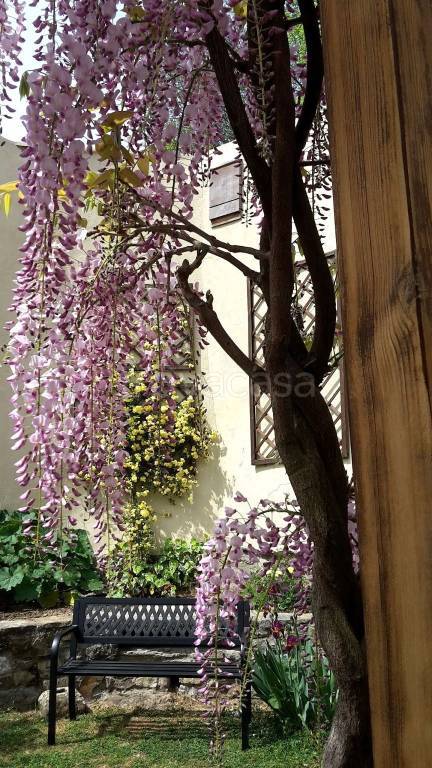 casa indipendente in vendita a Firenze in zona Settignano