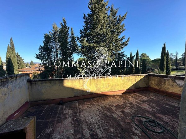 appartamento in vendita a Firenze in zona Bellosguardo