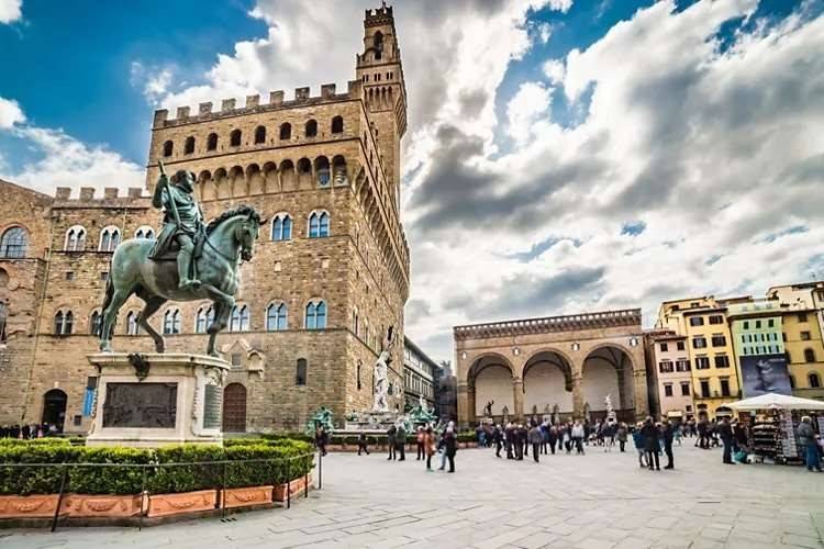 appartamento in vendita a Firenze in zona Centro Santa Croce