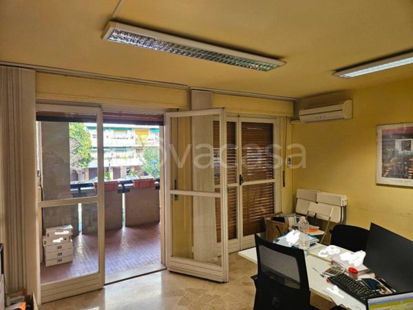ufficio in vendita a Firenze in zona Novoli