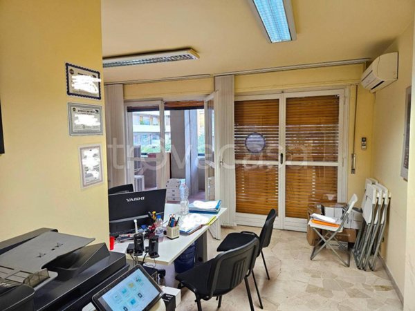 ufficio in vendita a Firenze in zona Novoli