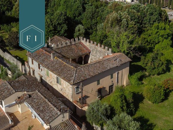intera palazzina in vendita a Firenze in zona Gavinana